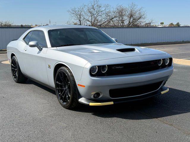 Used 2022 Dodge Challenger R/T Scat Pack image 1