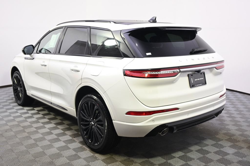New 2026 Lincoln Corsair Premiere image 3