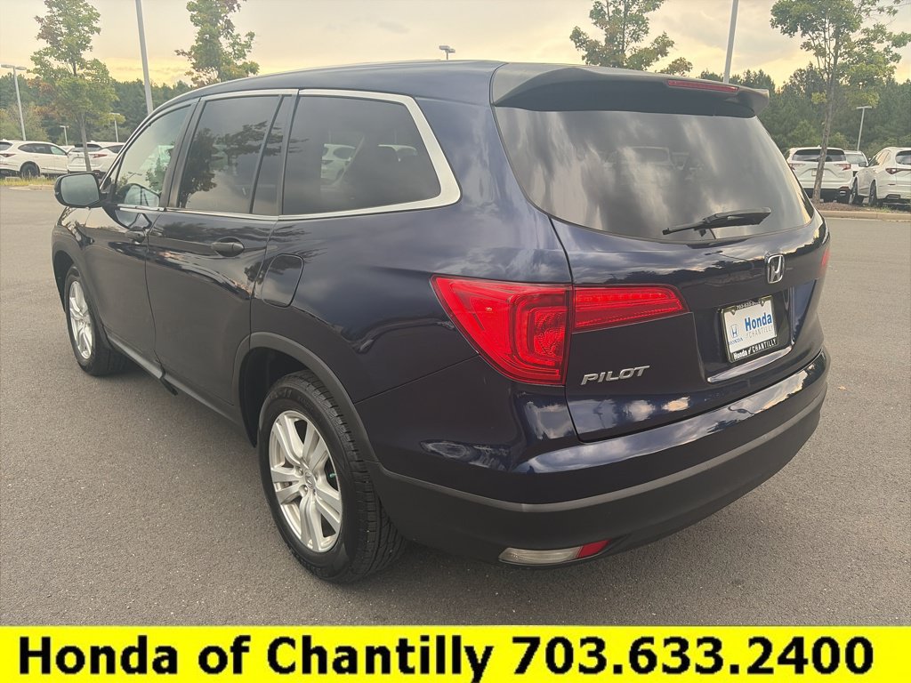 Used 2016 Honda Pilot LX image 5