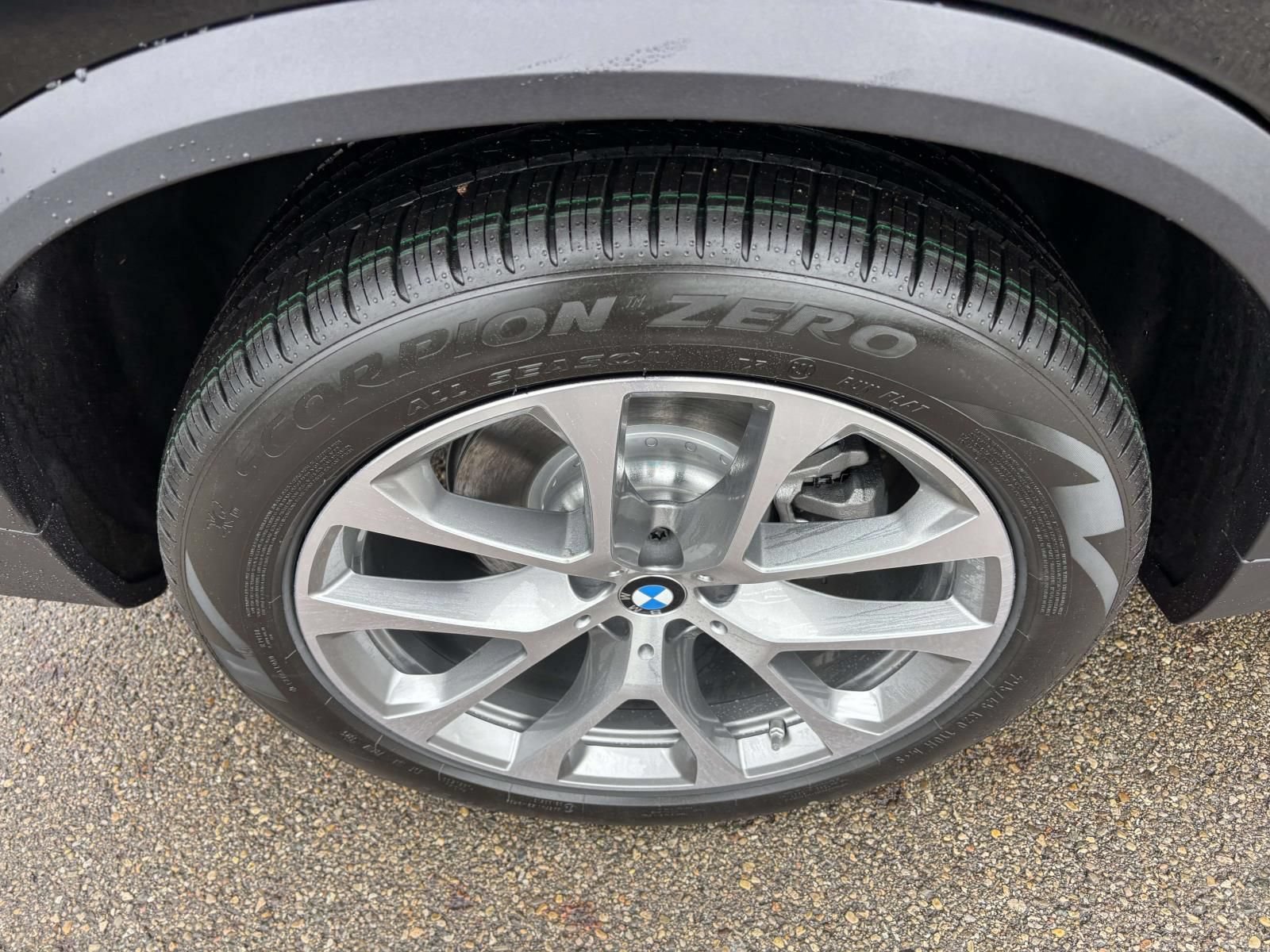 New 2026 BMW X5 xDrive40i AWD/4WD image 10