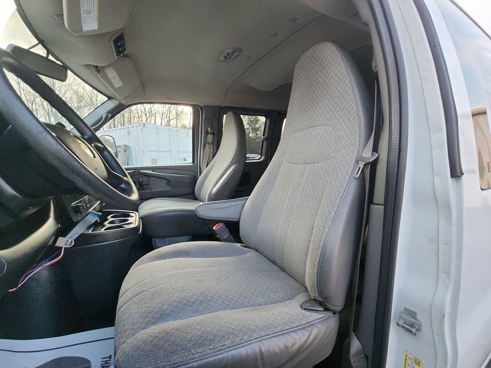 Used 2014 Chevrolet Express 2500 LS image 18