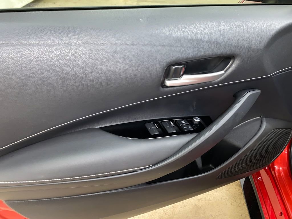 Used 2021 Toyota Corolla SE w/ Special Edition image 10