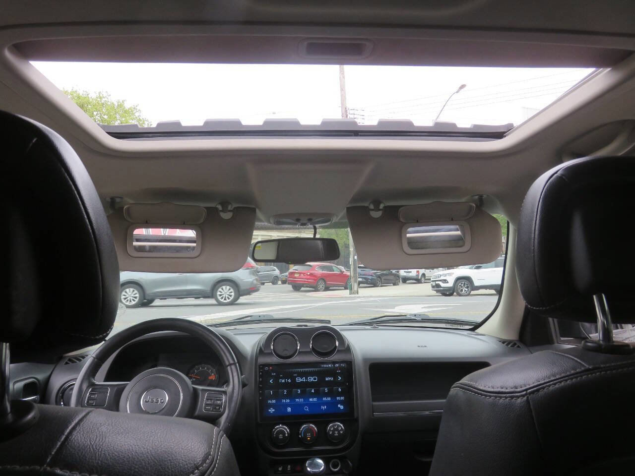 Used 2016 Jeep Patriot High Altitude AWD/4WD image 13