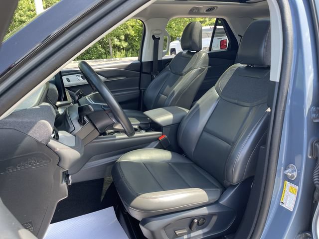 Used 2025 Ford Explorer Active w/ Active Comfort Package AWD/4WD image 20