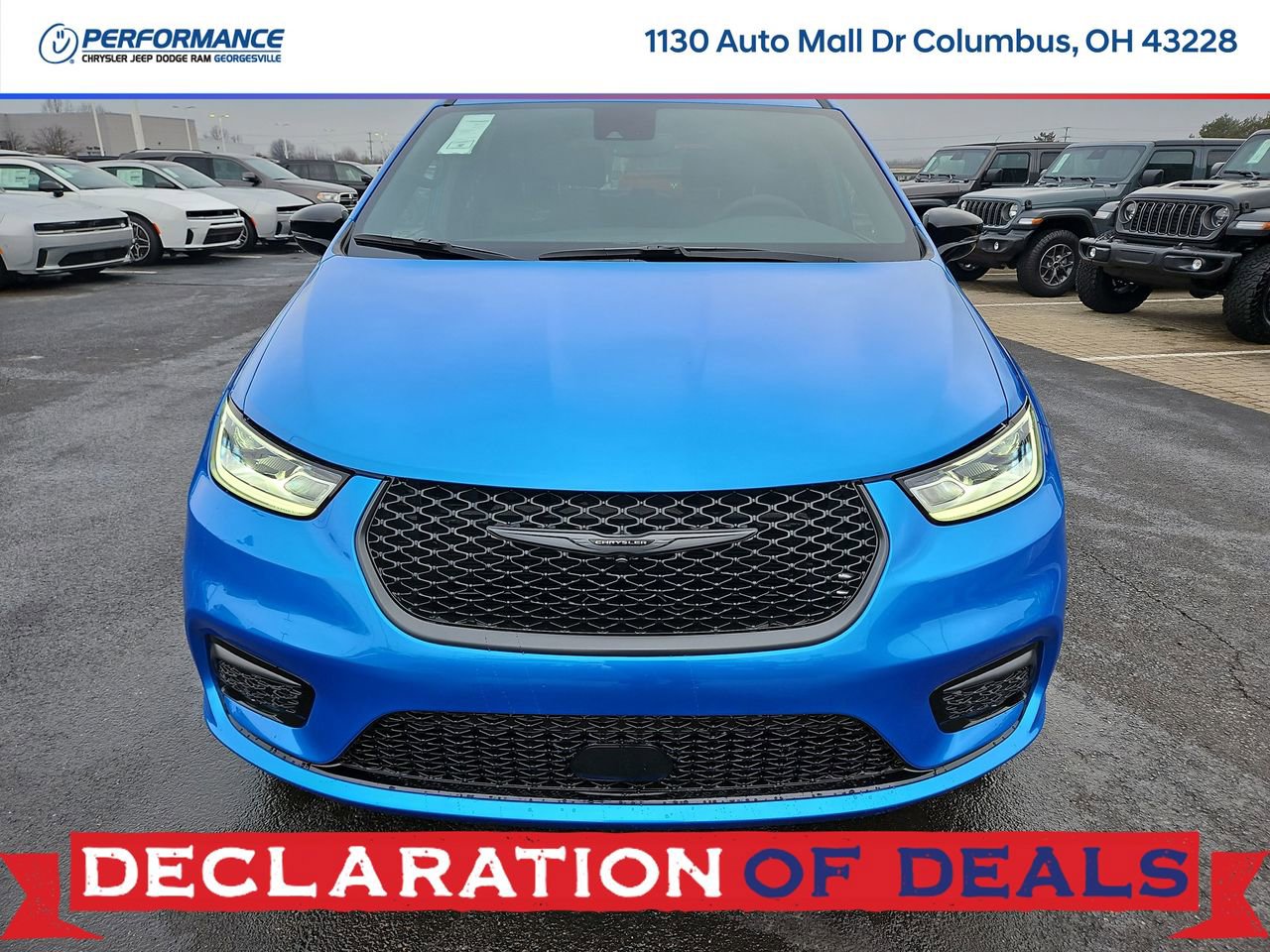 New 2026 Chrysler Pacifica Select w/ S Appearance Package FWD image 2