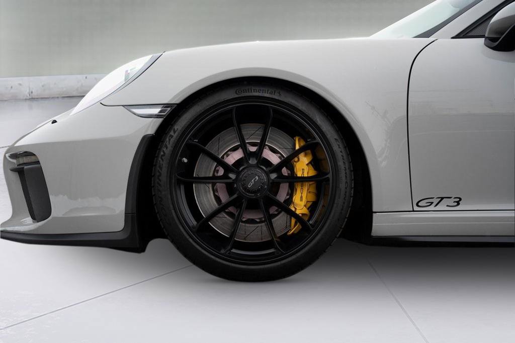 Used 2018 Porsche 911 GT3 RWD image 19