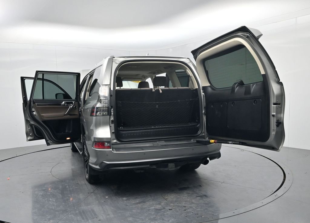 Used 2023 Lexus GX 460 Luxury w/ Sport Design Package image 62