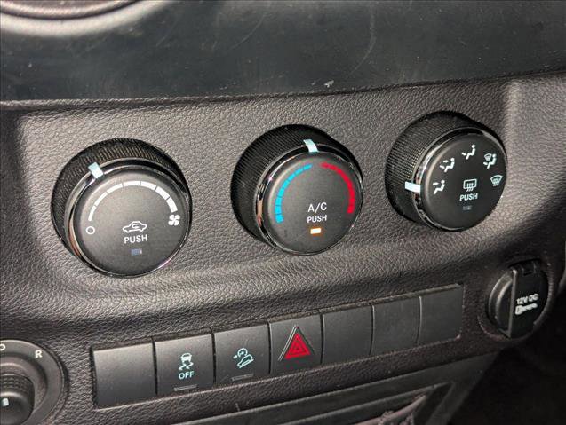 Used 2018 Jeep Wrangler Unlimited Sport S image 19