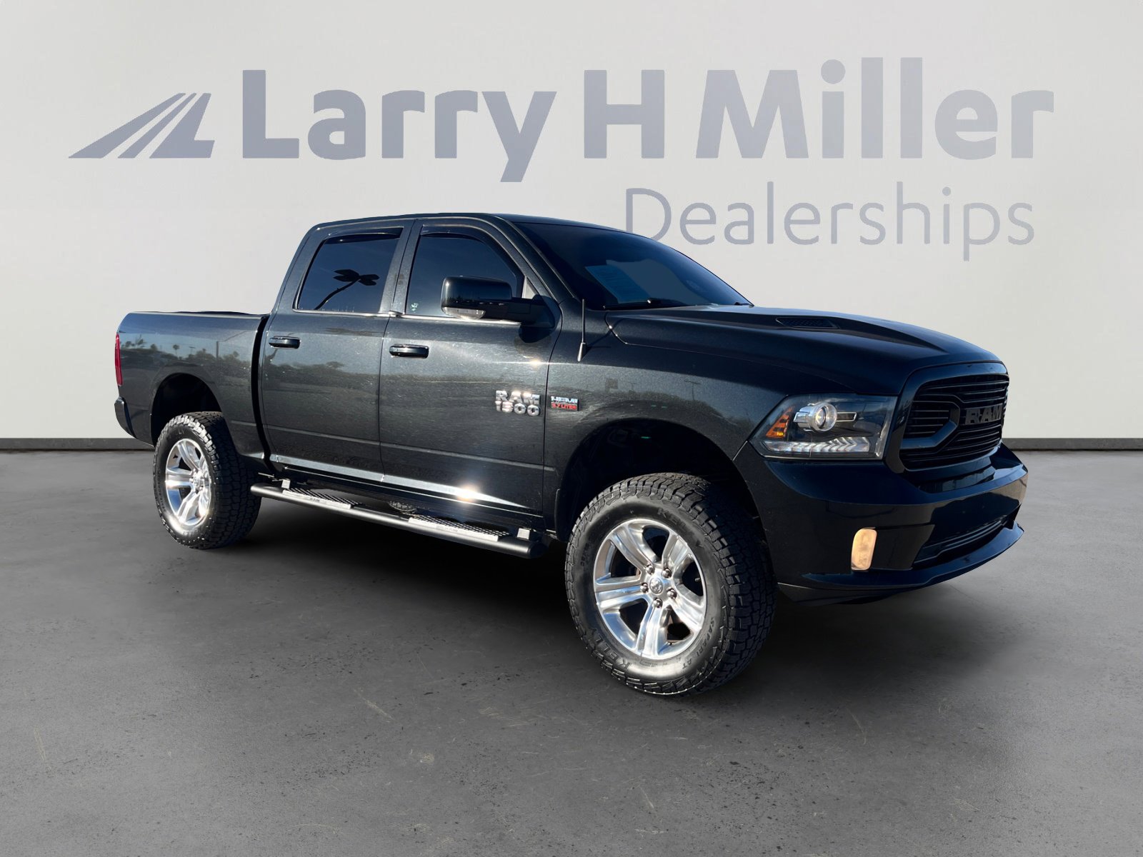 Used 2018 RAM 1500 Sport w/ Convenience Group image 7