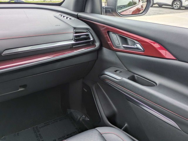 Used 2024 Chevrolet Traverse RS w/ LPO, Floor Liner Package FWD image 19