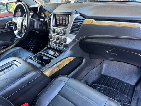 Used 2017 GMC Yukon XL Denali w/ Open Road Package AWD/4WD image 24