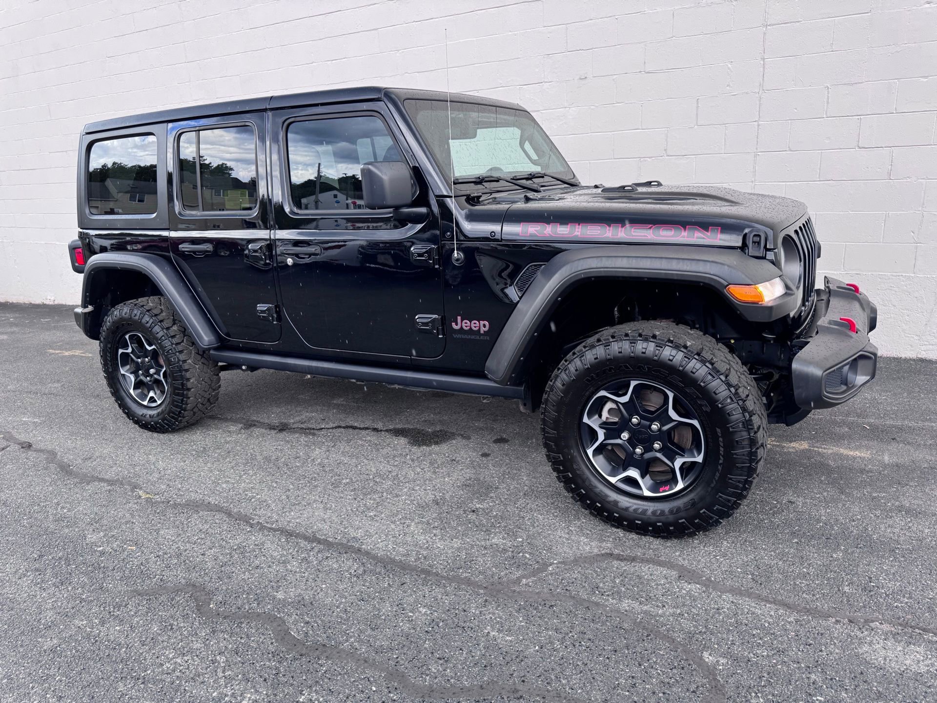 Used 2023 Jeep Wrangler Unlimited Rubicon w/ Dual Top Group image 4
