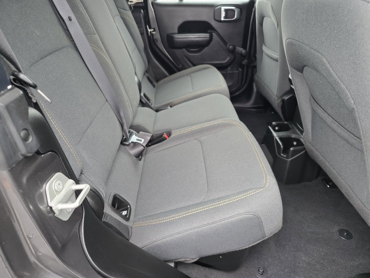 Used 2024 Jeep Gladiator Sport image 21