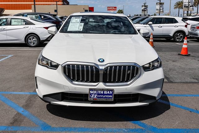 Used 2024 BMW i5 eDrive40i RWD image 2
