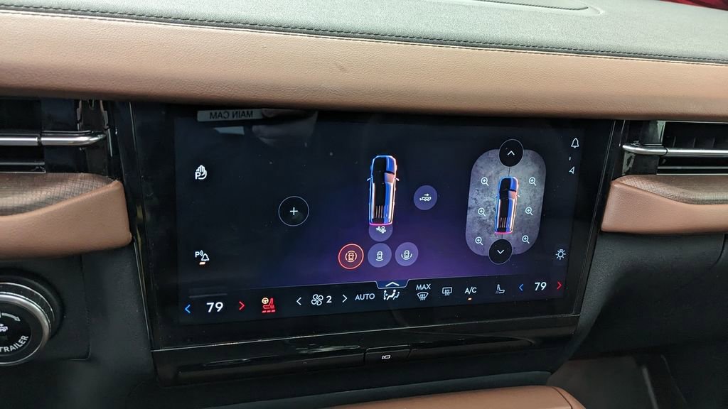 Used 2025 Lincoln Navigator Reserve image 31