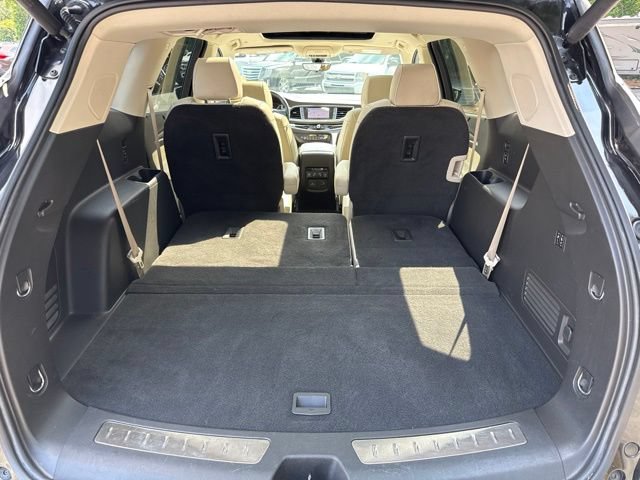 Used 2023 Buick Enclave Avenir w/ Avenir Technology Package FWD image 29