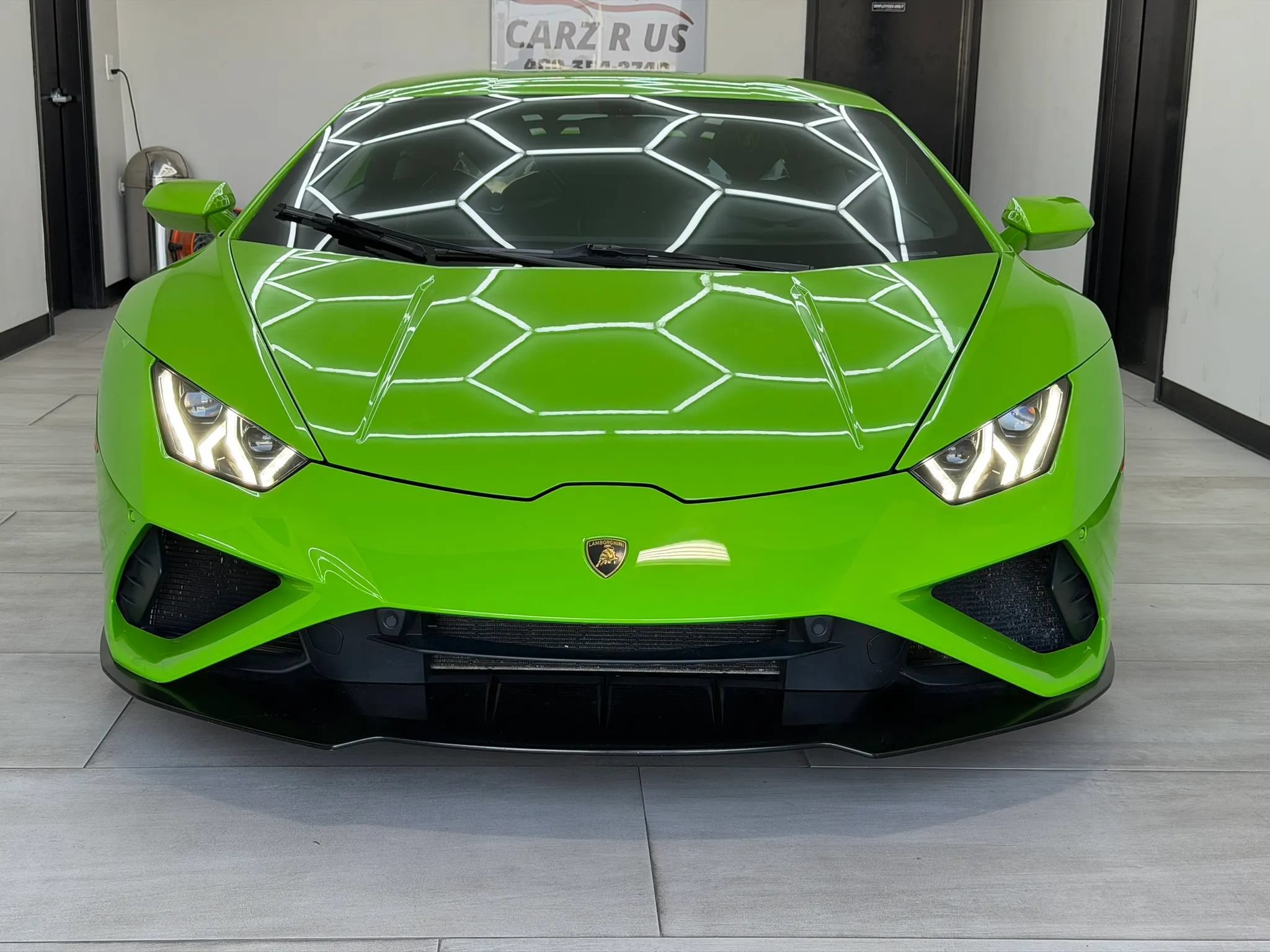 Used 2022 Lamborghini Huracan EVO RWD image 21