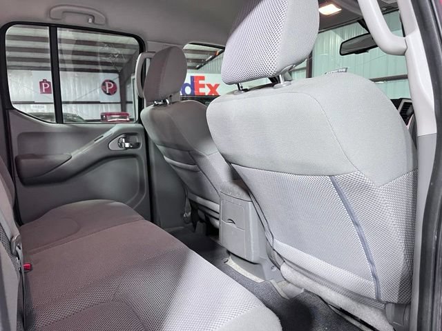 Used 2017 Nissan Frontier SV w/ SV Value Truck Package RWD image 15