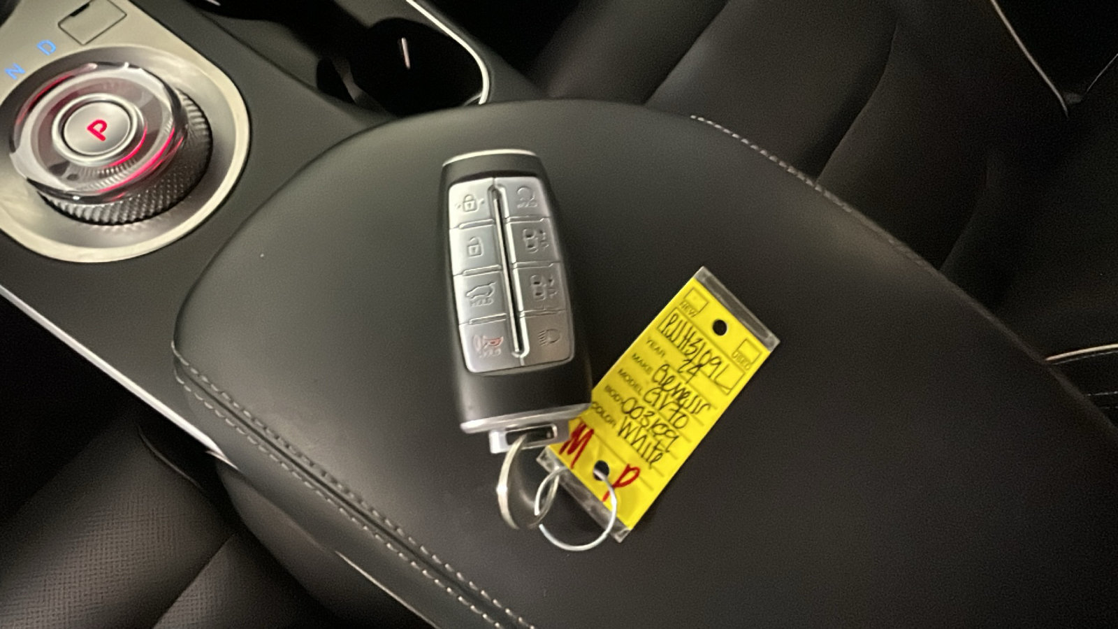 Used 2024 Genesis Electrified GV70 AWD/4WD image 25