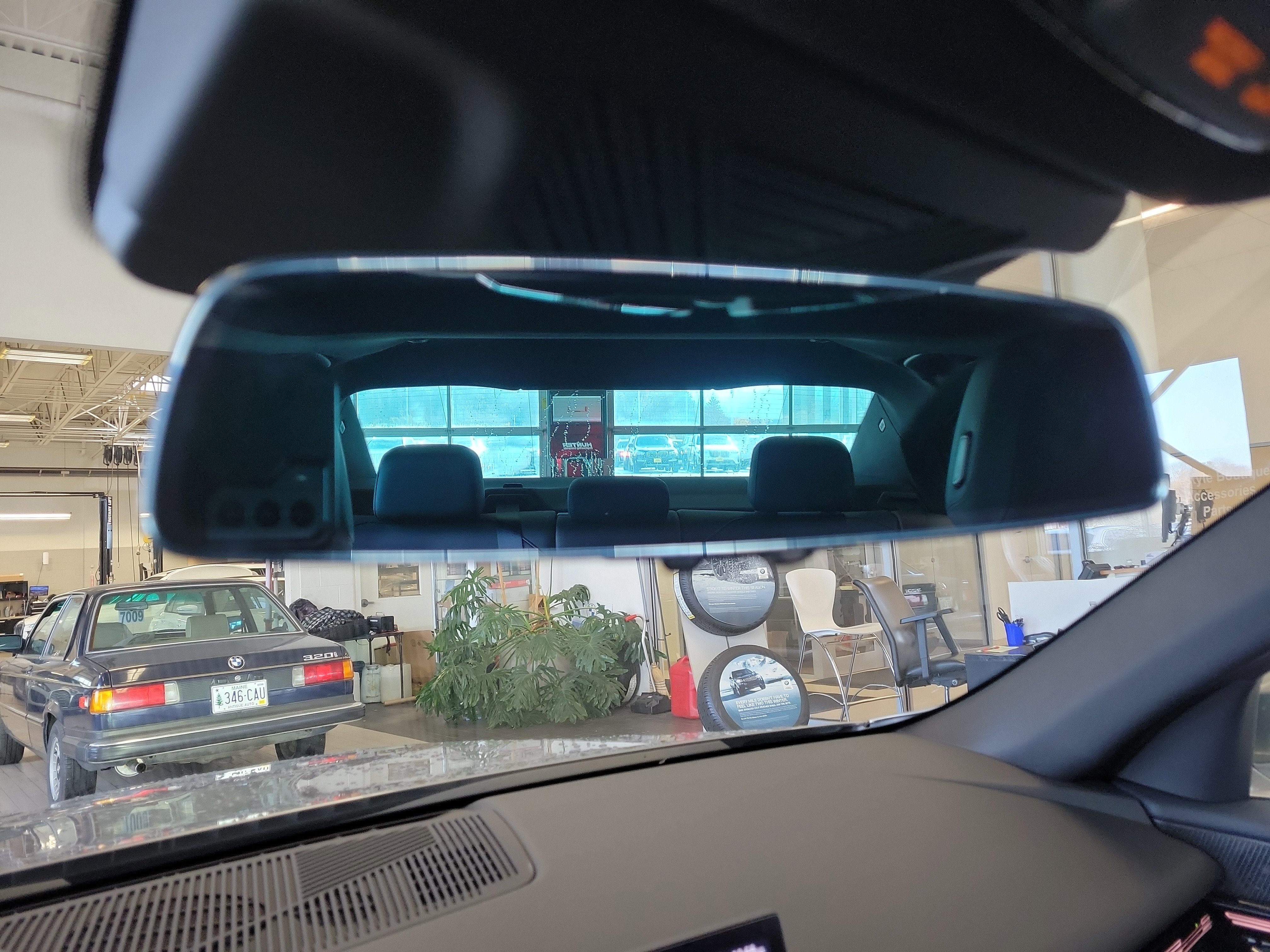 Used 2026 BMW 530i xDrive w/ Convenience Package image 27