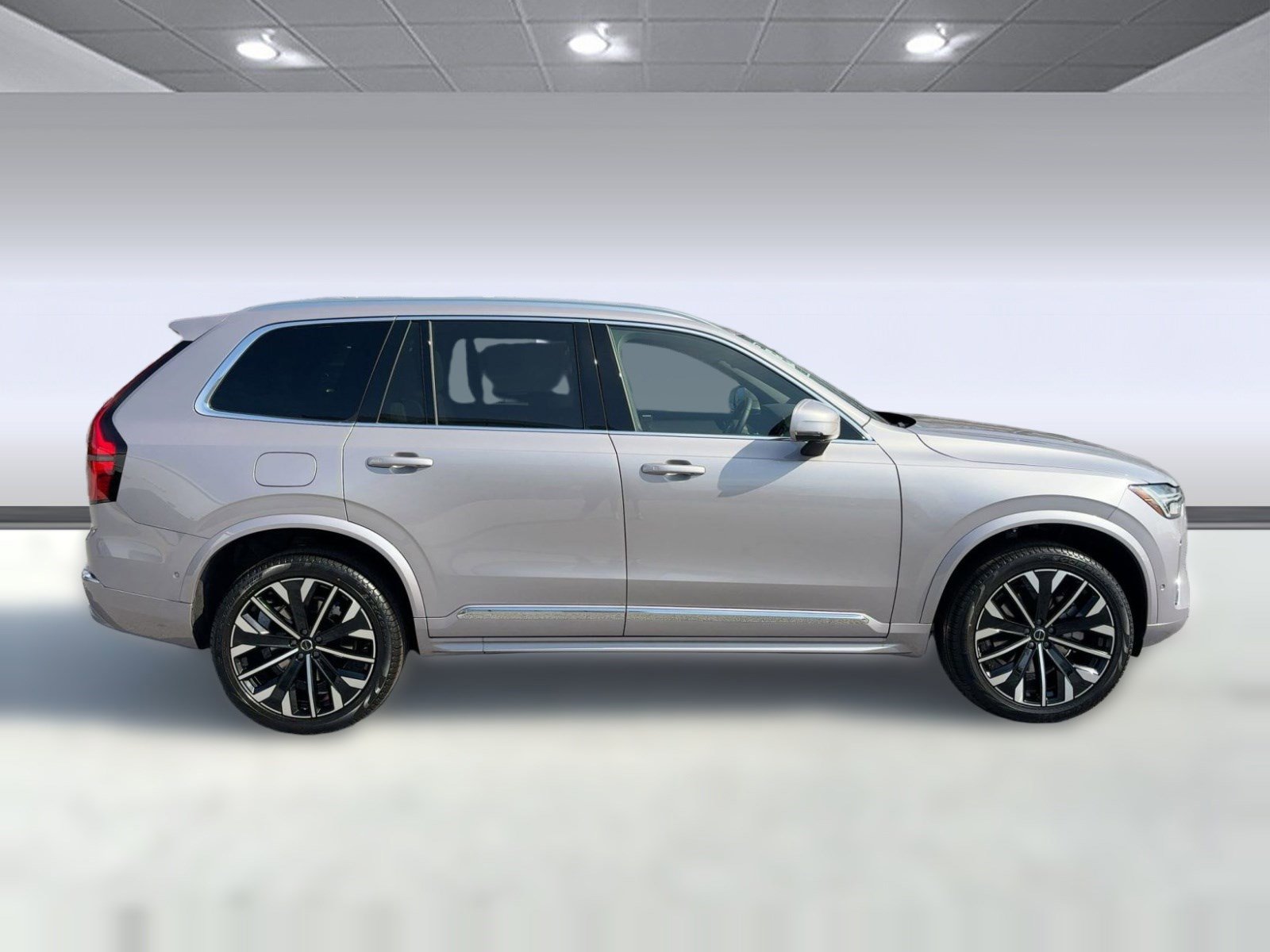 New 2026 Volvo XC90 B6 Plus w/ Protection Package Premier image 7