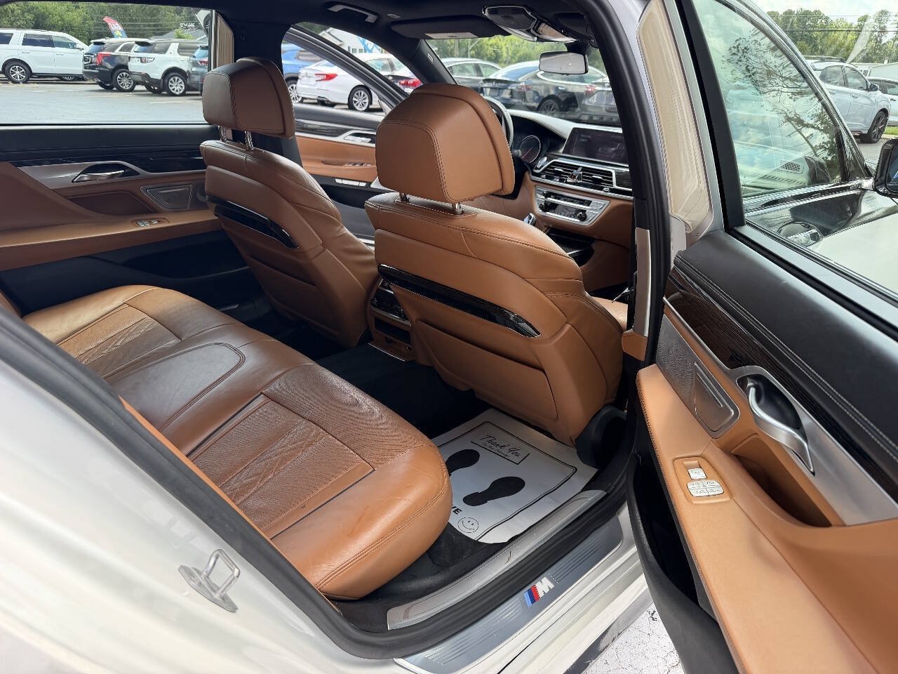 Used 2017 BMW 750i xDrive AWD/4WD image 14