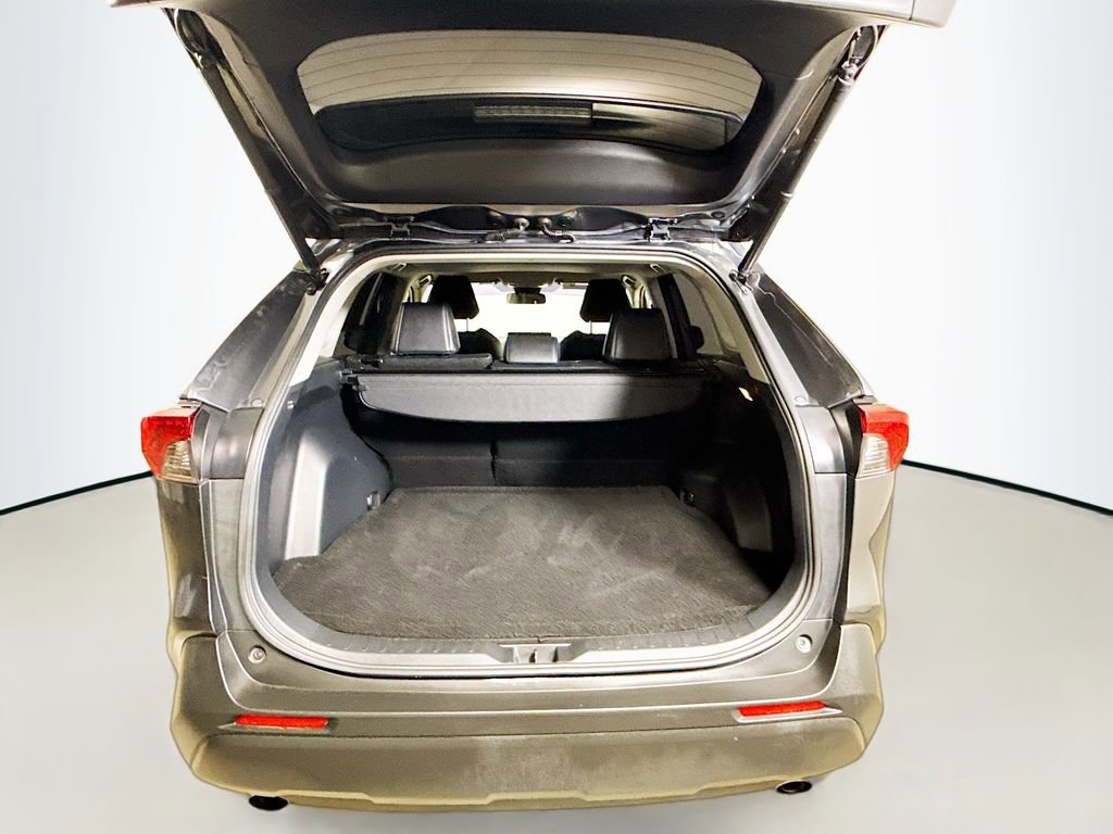 Certified 2020 Toyota RAV4 XLE Premium FWD image 25