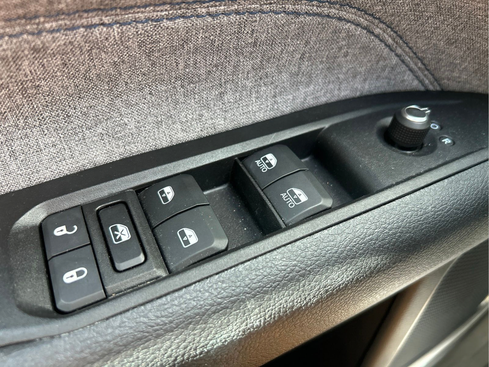 Used 2022 Jeep Compass Latitude AWD/4WD image 24