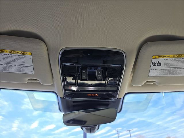 Used 2023 Land Rover Range Rover SE image 27