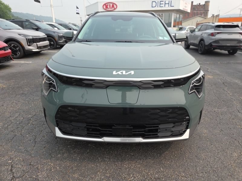 New 2026 Kia Niro Wind w/ Wind Preserve Package FWD video 2