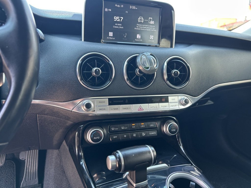 Used 2018 Kia Stinger image 9