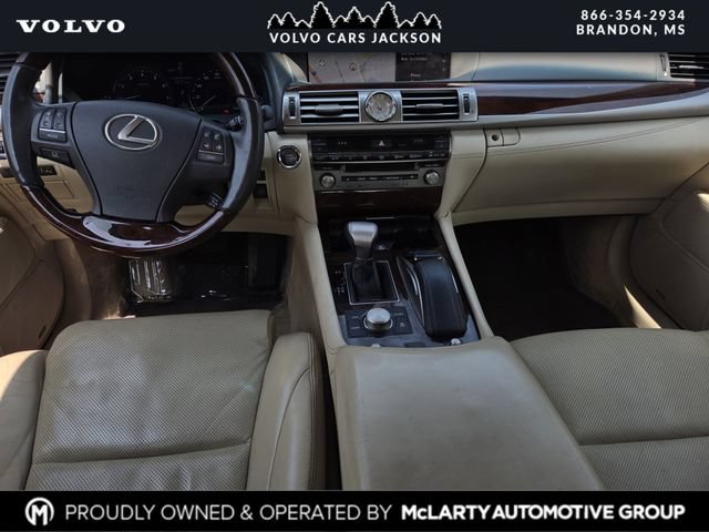 Used 2016 Lexus LS 460 AWD w/ Comfort Package image 8
