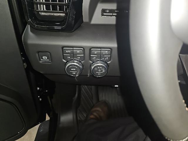 New 2026 GMC Sierra 2500 AT4 w/ AT4 Premium Plus Package image 11