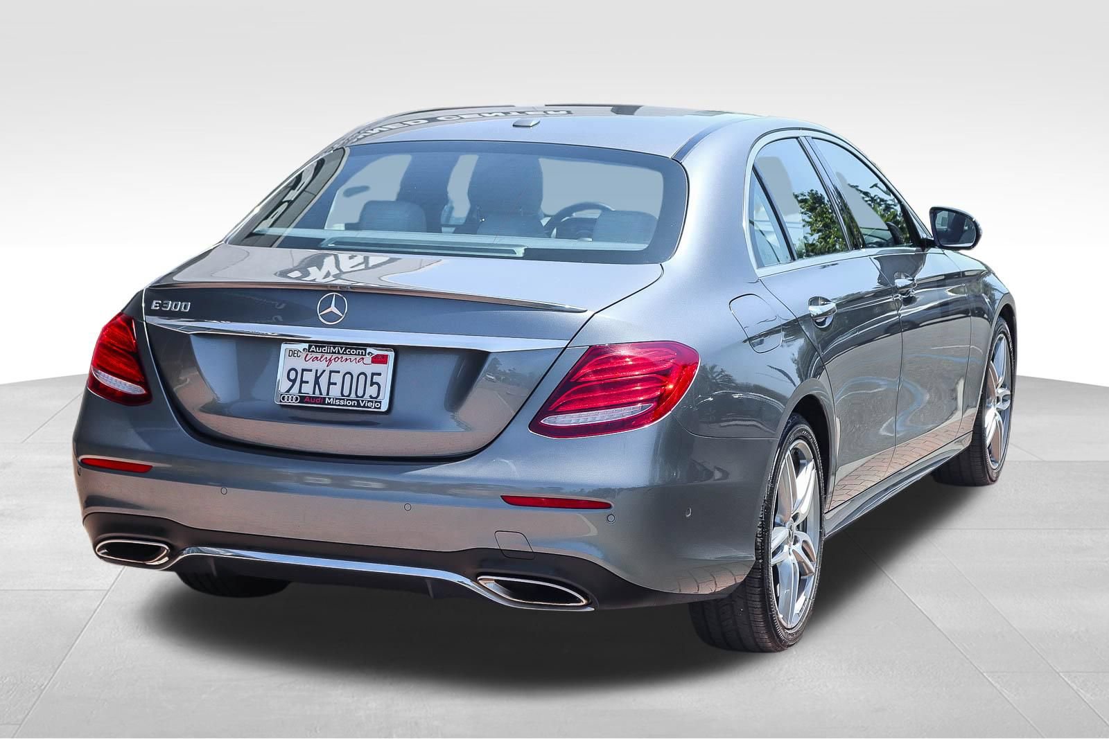 Used 2019 Mercedes-Benz E 300 image 6