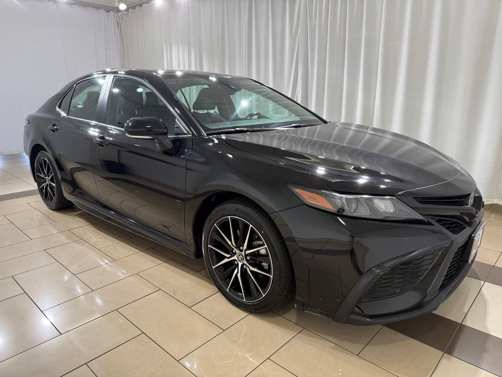 Certified 2024 Toyota Camry SE FWD image 7