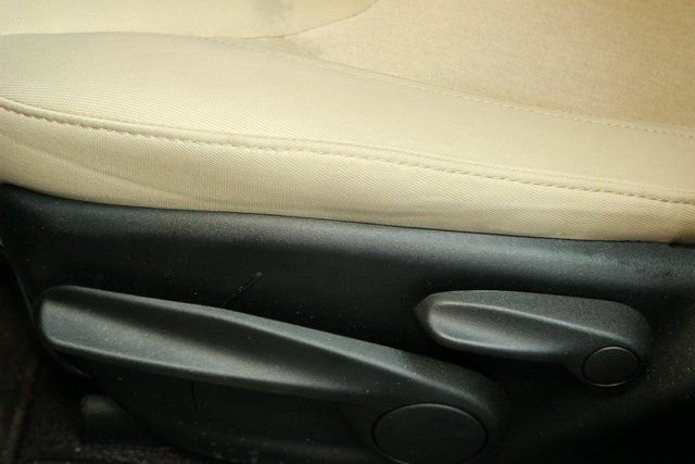 Used 2017 Jeep Cherokee Sport image 18