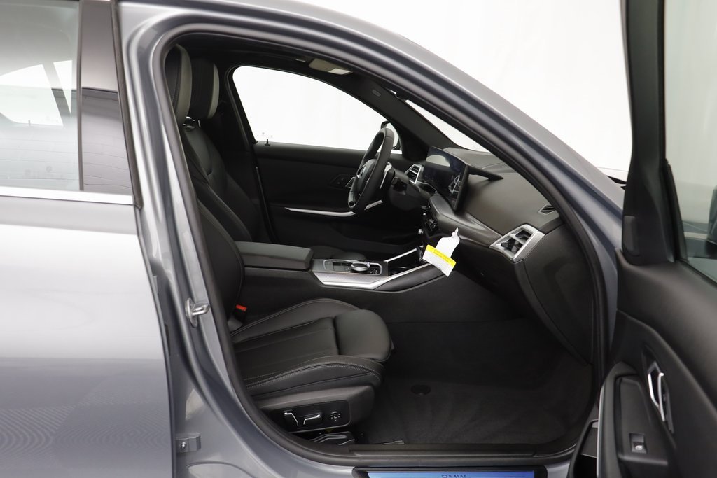 Certified 2025 BMW 330i xDrive Sedan w/ M Sport Package image 18