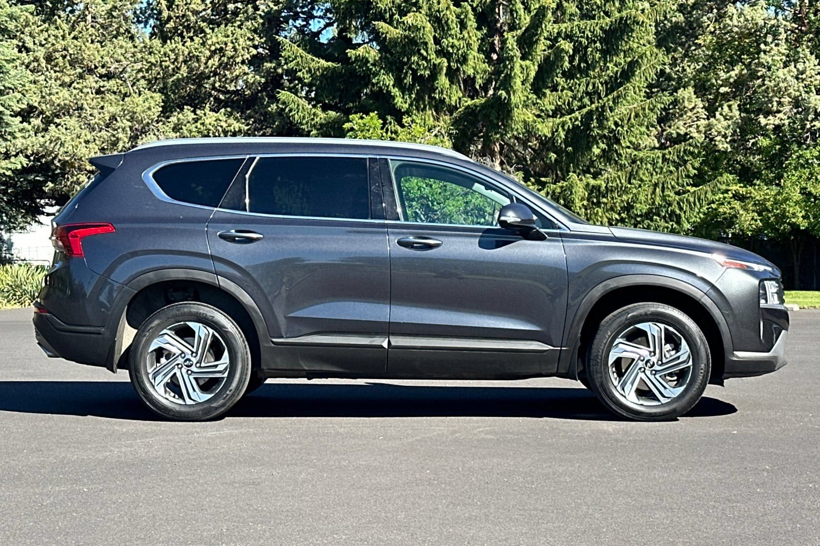 Used 2023 Hyundai Santa Fe SEL AWD/4WD image 3