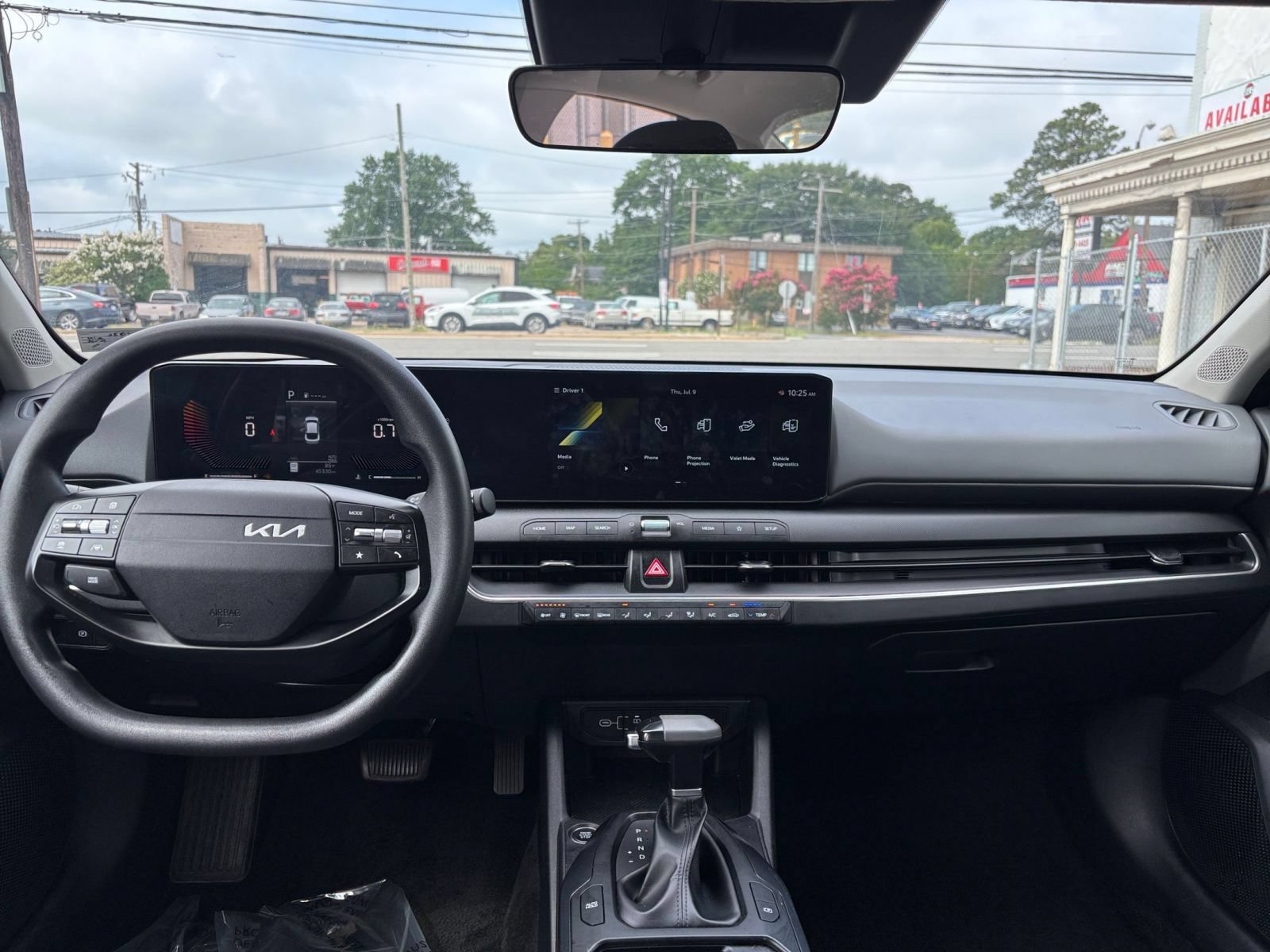 Used 2025 Kia K4 FWD image 32