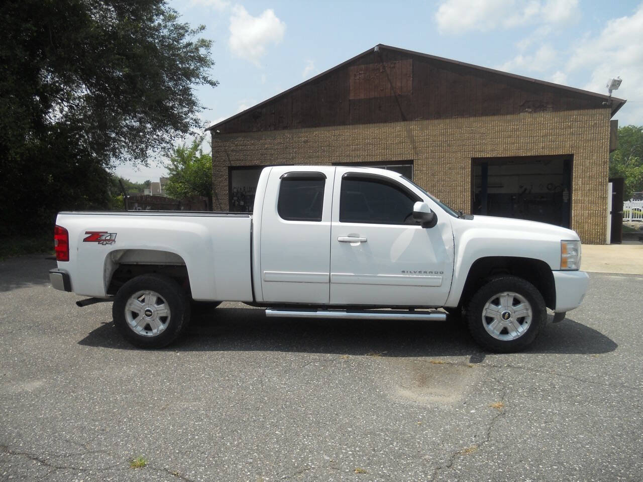 Used 2012 Chevrolet Silverado 1500 LT w/ All-Star Edition AWD/4WD image 8