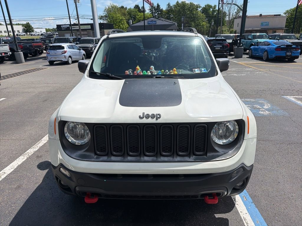 Used 2016 Jeep Renegade Trailhawk w/ Premium Trailhawk Package AWD/4WD image 2