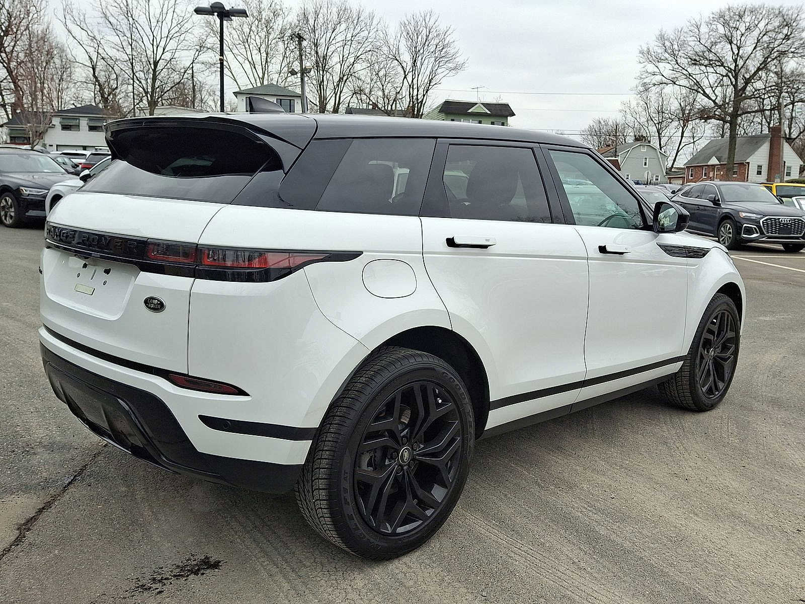 Used 2023 Land Rover Range Rover Evoque SE image 25