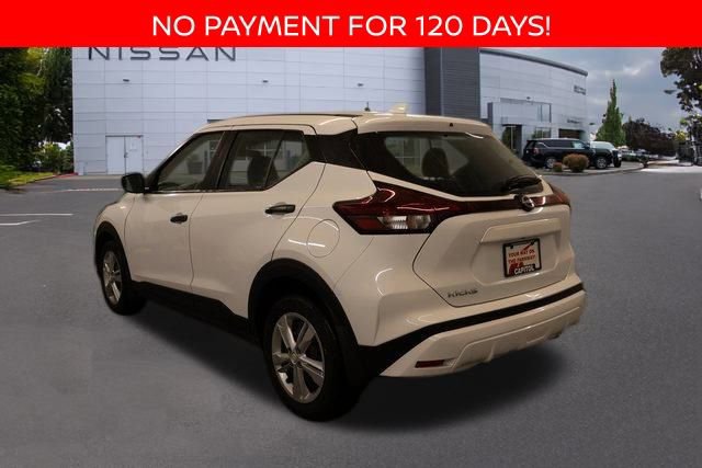 New 2025 Nissan Kicks Play S image 4