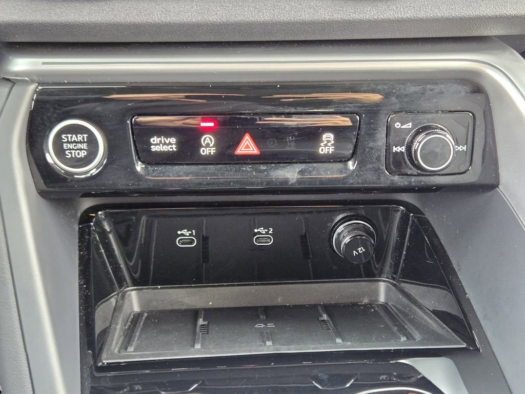 Certified 2025 Audi Q5 Premium Plus w/ Premium Plus image 22