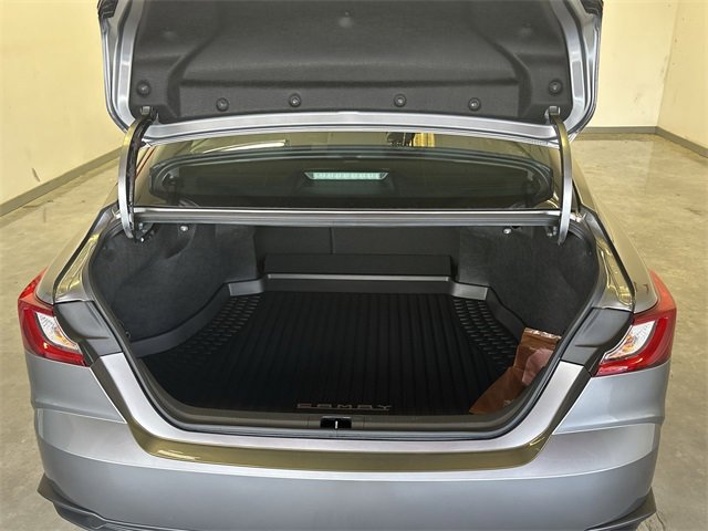 New 2025 Toyota Camry SE image 23