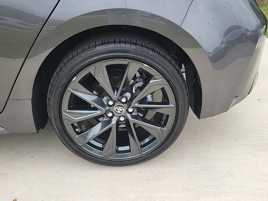 Used 2025 Toyota Corolla XSE image 4