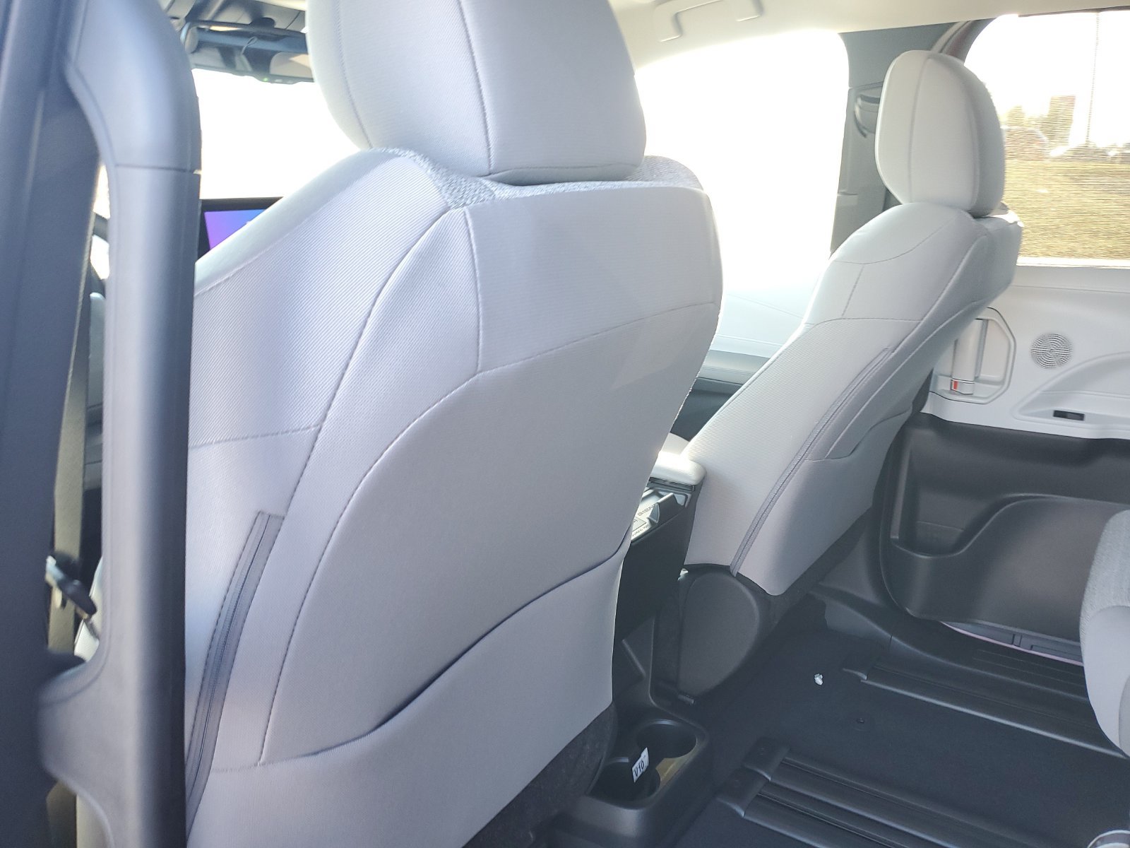 New 2026 Toyota Sienna LE FWD image 13