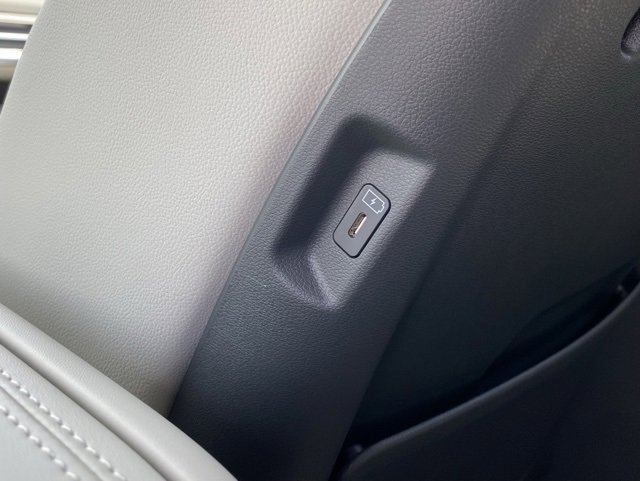 Used 2024 Hyundai Santa Fe Limited image 43