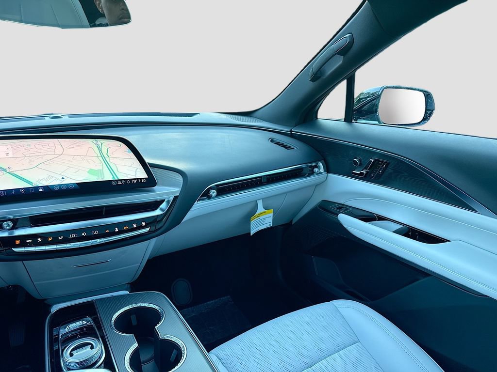 New 2025 Cadillac Lyriq Sport image 24