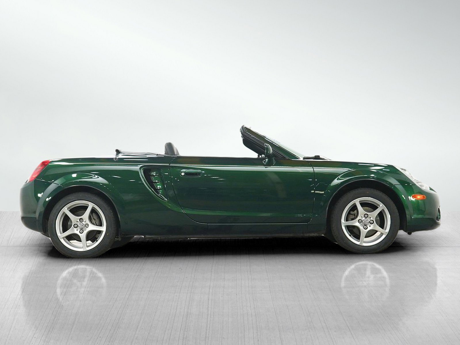 Used 2003 Toyota MR2 RWD image 6
